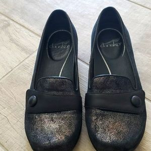 Dansko flats
